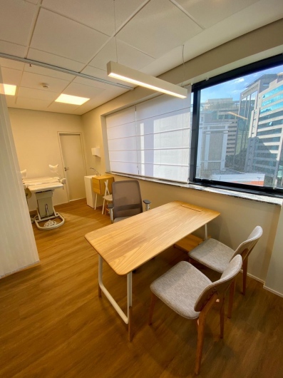 Foto 2 Dra. Silvia Adler, Dentista