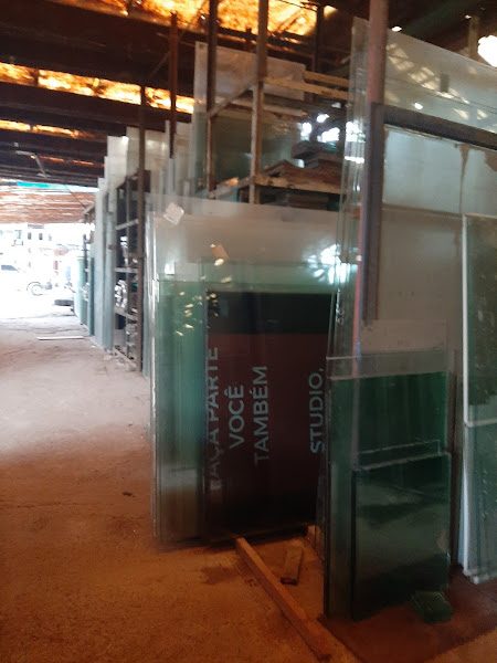 Foto 0 Cemitério dos Vidros