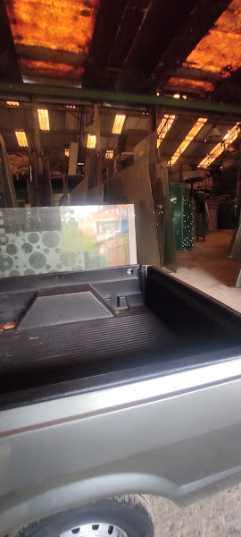 Foto 2 Cemitério dos Vidros