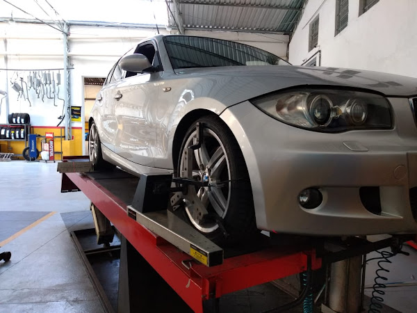 Foto 1 Dennyon Auto Center - Oficina Mecânica