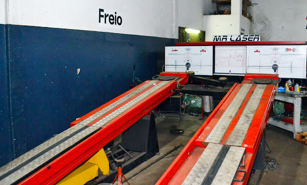 Foto 1 Box Racing Car