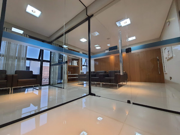 Foto 0 Clínica Paulo Nabarro Ortodontia Ortopedia Func Maxilares Especialista