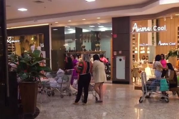 Foto 0 Paraná Moda Park Shopping Atacadista