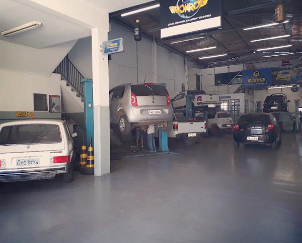 Foto 1 Oficina Mecânica R. Varga Serviços Automotivos Nacionais E Importados