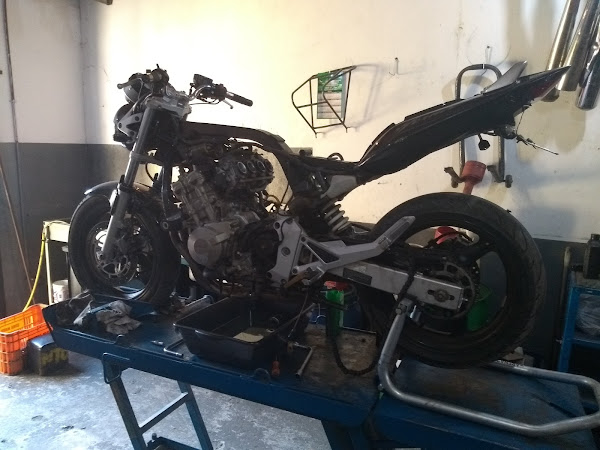 Foto 2 Auto giro motos