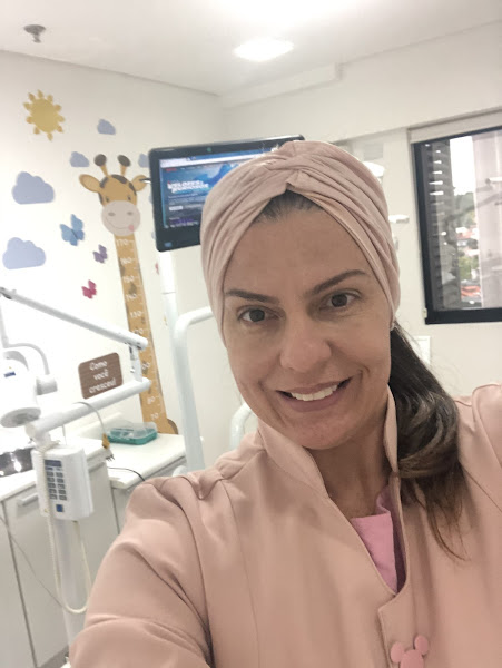 Foto 0 Simone Cruz dentista