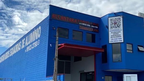 Foto 0 Alcântara Vidros/ Box/Esquadrias De Alumínio