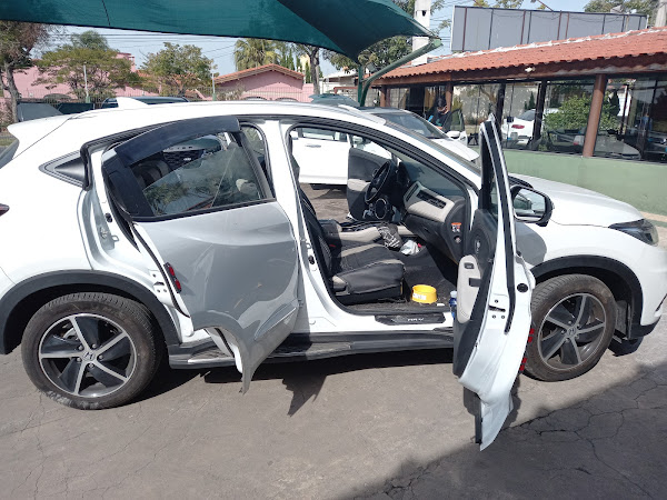 Foto 2 Almeida Lava Rápido em Sorocaba - Lavagem de carros e polimento sorocaba