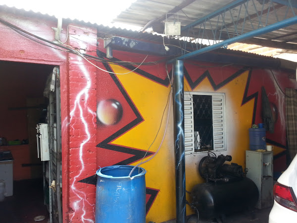 Foto 2 Lava Rápido Ferrari