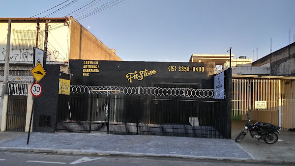 Foto 0 Fustom Car Wash