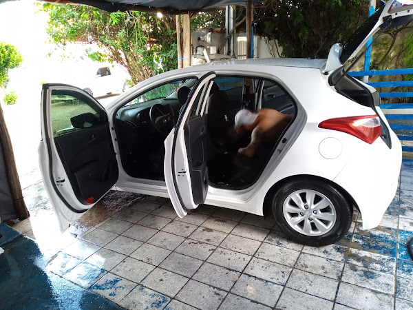 Foto 1 Chris Lava Car