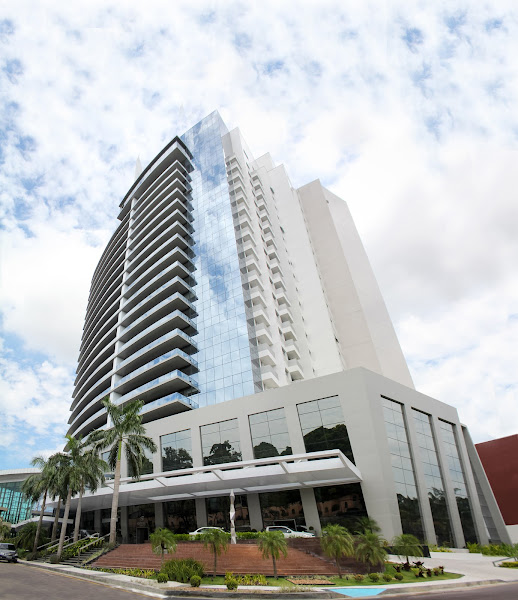 Foto 1 Dr Gustavo Macedo - Implantodontia e Estética Dental Foto 1 Dr Gustavo Macedo - Implantodontia e Estética Dental