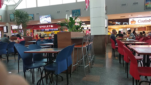 Praça de Alimentação do Shopping Benfica