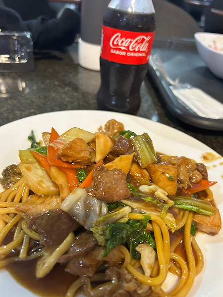 Foto 4 Praça de Alimentação do Shopping Benfica Foto 4 Praça de Alimentação do Shopping Benfica