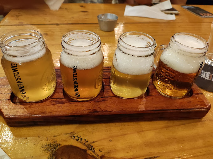 Foto 2 Brewstone Pub