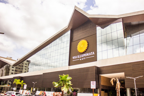 Via Illuminata Mall Via Illuminata Mall