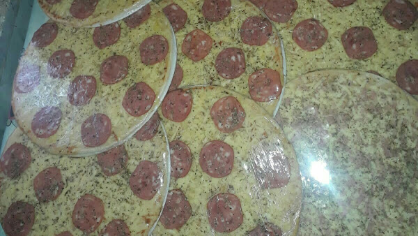 Foto 1 Família Melo Pizzas