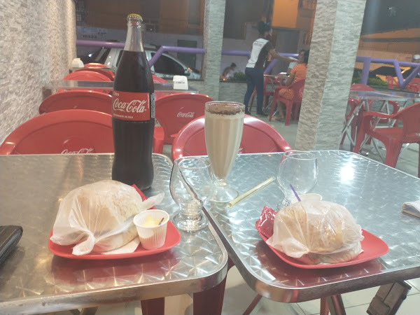 Foto 3 Liliane Pizzaria e Lanchonete Foto 3 Liliane Pizzaria e Lanchonete