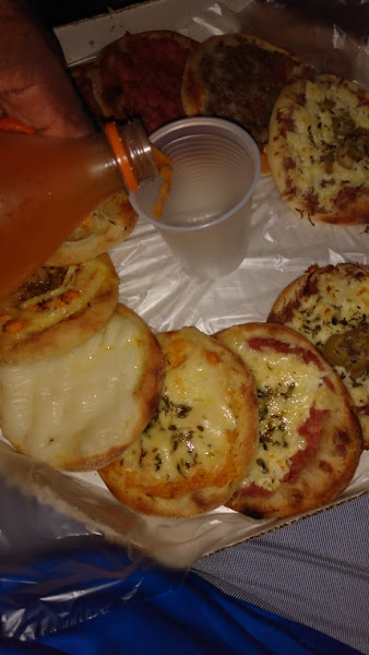 Foto 2 Esfiharia e Pizzaria Saborosa