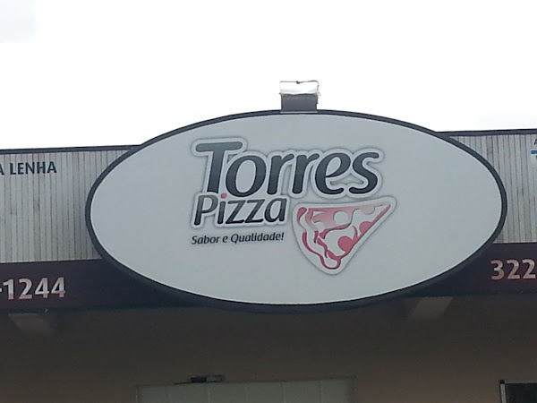 Foto 4 Torres Pizzas e Massas e Lanches